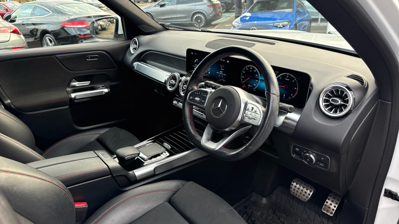 Mercedes-Benz GLB 220d 4Matic AMG Line Premium 5dr 8G-Tronic Diesel Estate